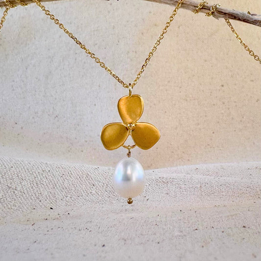 Violet Pearl Necklace