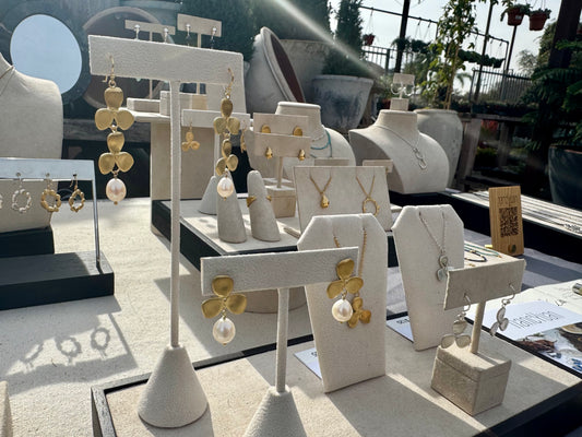 Violet Strand of Round Freshwater Pearl Necklace